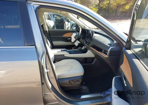 2025 Toyota Grand Highlander Hybrid Limited z USA, uszkodzony, nr VIN 5TDACAB5XSS033114